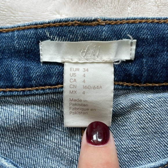 H&M Distressed Skinny Jeans - Picture 6 of 6